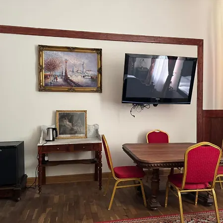 Hotel Lodzki Palacyk Historic
