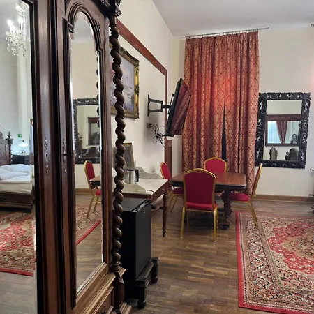 Lodzki Palacyk Historic * Łódź