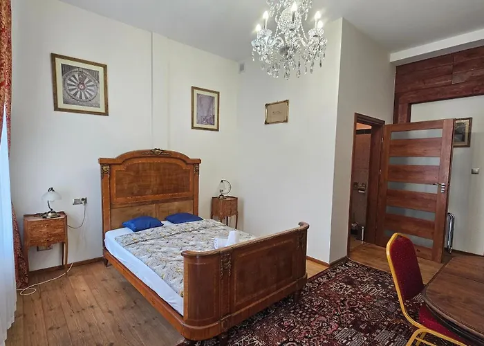 Hotel łódzki Pałacyk Historic *