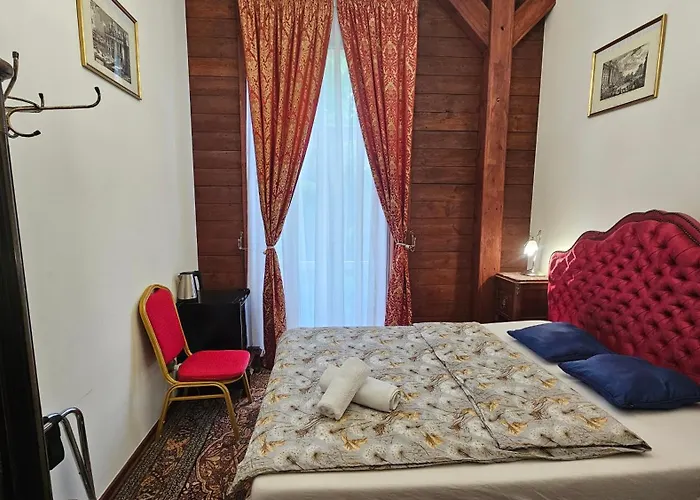 łódzki Pałacyk Historic