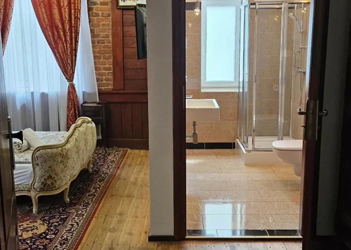 łódzki Pałacyk Historic Łódź