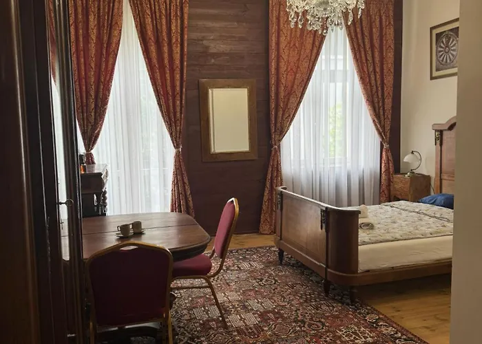 Hotel łódzki Pałacyk Historic *